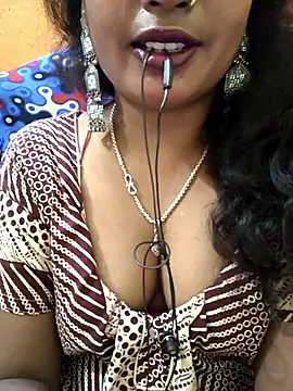 Snapshot of jasss-11 chatting on September 11, 6:41 pm jasss-11 online show from September 11, 6:41 pm