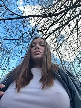 Snapshot of nicole111 chatting on April 4, 12:24 pm nicole111 online show from April 4, 12:24 pm