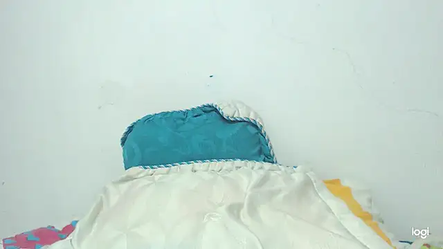 Snapshot of tomboyblue chatting on January 10, 1:42 am tomboyblue online show from January 10, 1:42 am