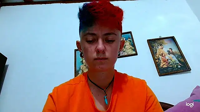 Snapshot of tomboyblue chatting on January 28, 3:57 am tomboyblue online show from January 28, 3:57 am