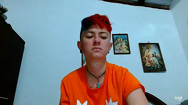 Snapshot of tomboyblue chatting on January 28, 12:11 pm tomboyblue online show from January 28, 12:11 pm