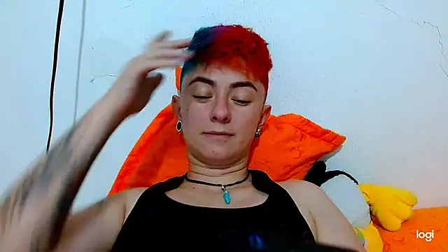 Snapshot of tomboyblue chatting on January 28, 9:40 pm tomboyblue online show from January 28, 9:40 pm