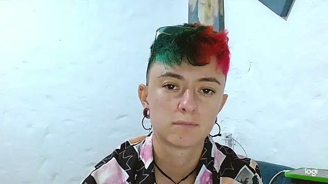 Snapshot of tomboyblue chatting on February 26, 12:16 am tomboyblue online show from February 26, 12:16 am