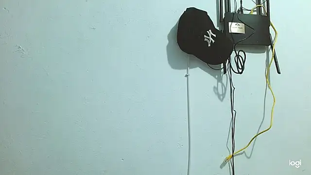 Snapshot of tomboyblue chatting on February 27, 11:26 pm tomboyblue online show from February 27, 11:26 pm