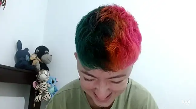 Snapshot of tomboyblue chatting on March 1, 11:06 am tomboyblue online show from March 1, 11:06 am