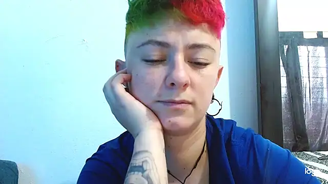 Snapshot of tomboyblue chatting on March 12, 5:28 pm tomboyblue online show from March 12, 5:28 pm