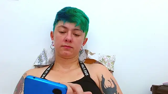 tomboyblue online show from February 5, 3:27 pm