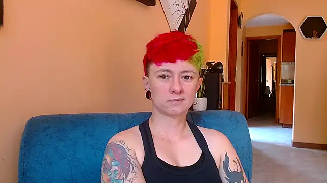 tomboyblue online show from August 3, 6:11 pm
