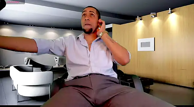 Snapshot of Paolo_johnson chatting on January 31, 12:07 pm Paolo johnson online show from January 31, 12:07 pm