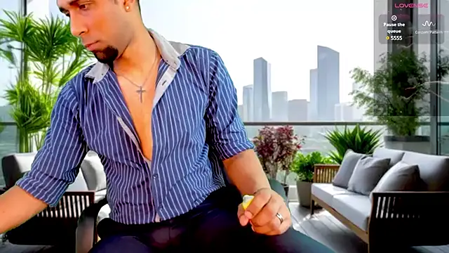 Snapshot of Paolo_johnson chatting on February 3, 12:57 pm Paolo johnson online show from February 3, 12:57 pm