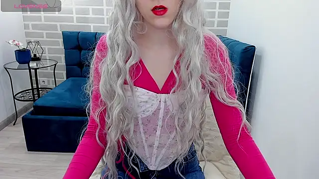 VanillaKelly online show from November 17, 1:00 am