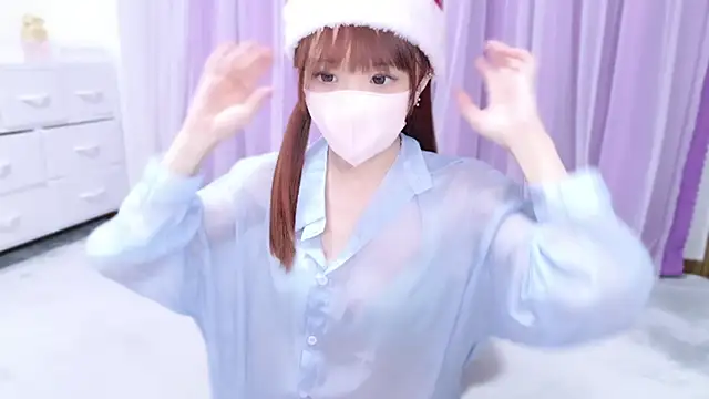 Snapshot of shihori_s2 chatting on December 25, 8:18 am shihori s2 online show from December 25, 8:18 am