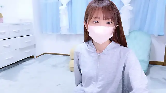 Snapshot of shihori_s2 chatting on November 5, 12:05 pm shihori s2 online show from November 5, 12:05 pm