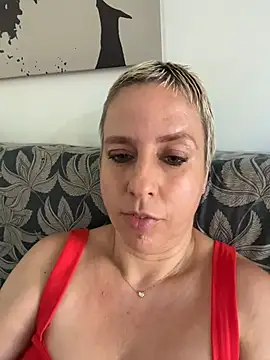 Snapshot of MariaValentine chatting on July 13, 6:49 am MariaValentine online show from July 13, 6:49 am