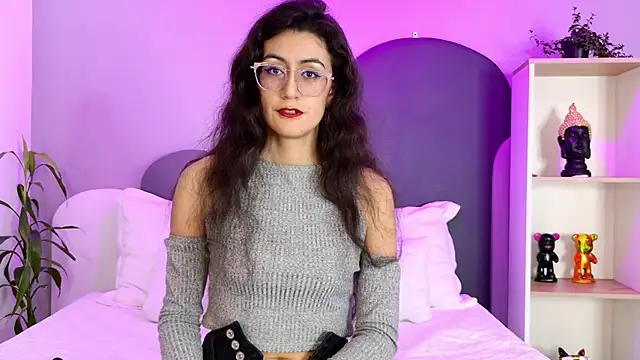 SophieGomez22 online show from June 7, 11:14 am