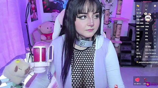 Snapshot of MaddyFooxx chatting on July 11, 10:44 pm MaddyFooxx online show from July 11, 10:44 pm