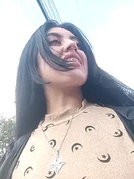 Snapshot of Mazikeen-- chatting on December 2, 9:28 pm Mazikeen-- online show from December 2, 9:28 pm