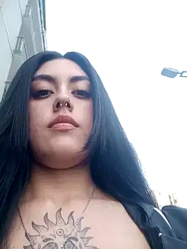 Snapshot of Mazikeen-- chatting on December 15, 10:04 pm Mazikeen-- online show from December 15, 10:04 pm