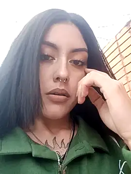 Snapshot of Mazikeen-- chatting on December 18, 10:13 pm Mazikeen-- online show from December 18, 10:13 pm