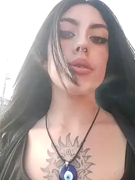 Snapshot of Mazikeen-- chatting on December 19, 9:28 pm Mazikeen-- online show from December 19, 9:28 pm