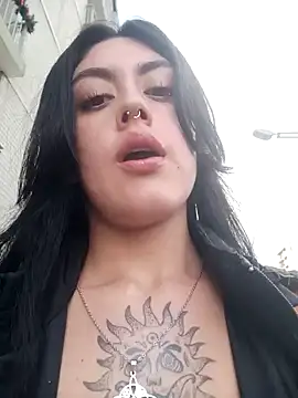 Snapshot of Mazikeen-- chatting on January 12, 9:51 pm Mazikeen-- online show from January 12, 9:51 pm