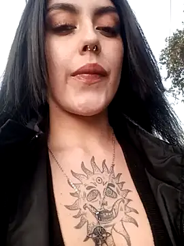 Snapshot of Mazikeen-- chatting on January 13, 10:35 pm Mazikeen-- online show from January 13, 10:35 pm