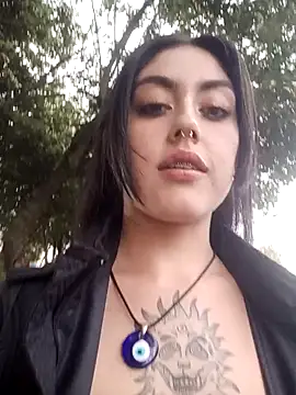 Snapshot of Mazikeen-- chatting on February 9, 10:21 pm Mazikeen-- online show from February 9, 10:21 pm