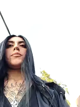 Snapshot of Mazikeen-- chatting on November 7, 9:48 pm Mazikeen-- online show from November 7, 9:48 pm