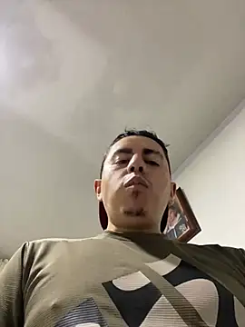 DanielGomez9 online show from February 19, 3:50 am