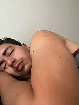 DanielGomez9 online show from March 21, 11:55 am