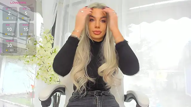 Snapshot of Russian_Ava chatting on December 14, 8:20 am Russian Ava online show from December 14, 8:20 am