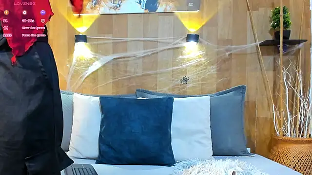 Snapshot of marianaa90 chatting on October 31, 2:18 pm marianaa90 online show from October 31, 2:18 pm