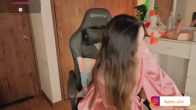 jessy  01 online show from March 17, 2:05 am