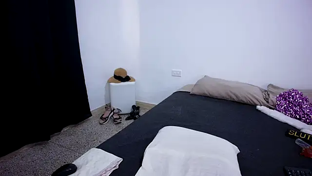 Andreabigboobs23 online show from January 6, 6:22 pm