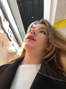 Holy Tereza online show from December 13, 6:05 pm