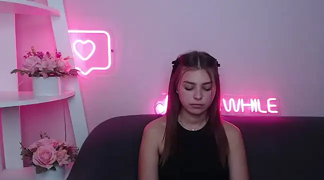 MilanaAngelAs online show from February 21, 5:53 pm