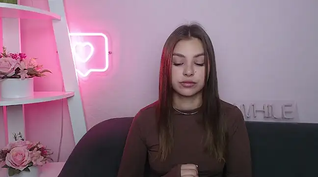 MilanaAngelAs online show from March 14, 5:48 am