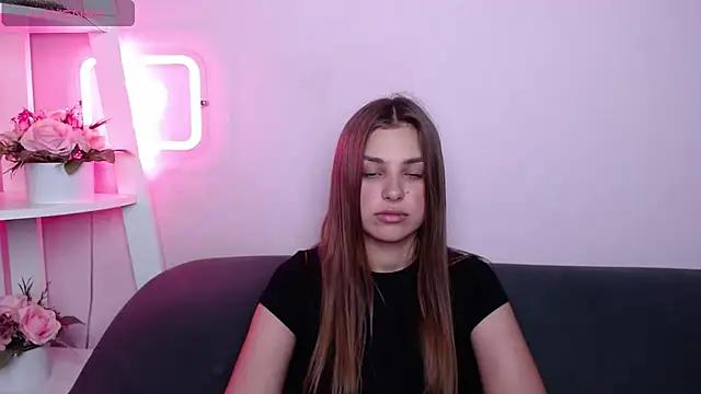 MilanaAngelAs online show from June 20, 4:54 pm