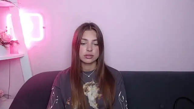 MilanaAngelAs online show from July 11, 4:48 am