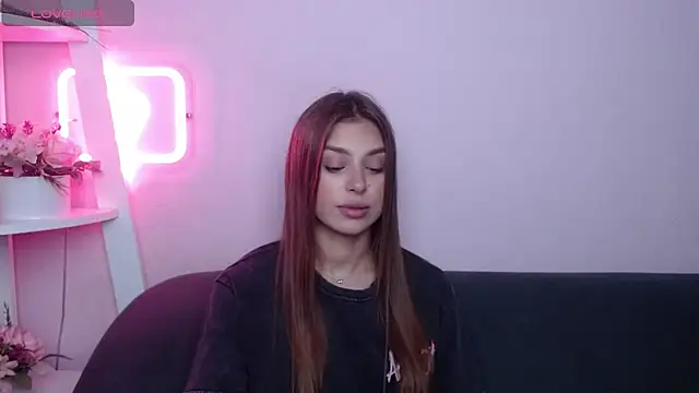 MilanaAngelAs online show from July 17, 4:52 am