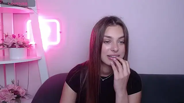 MilanaAngelAs online show from July 30, 4:44 am