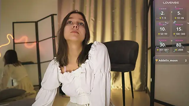 Addelin Moon online show from March 21, 3:57 pm