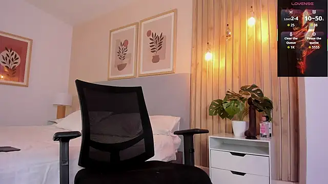 Matt Ferrer online show from December 4, 9:45 pm