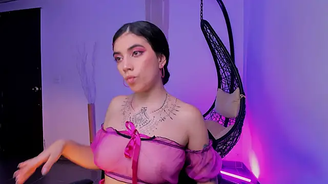 Nina-monroe online show from December 15, 1:35 am