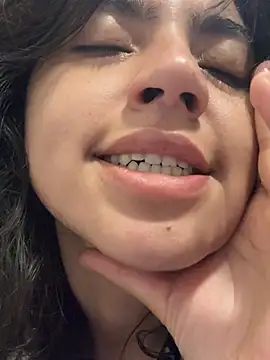 Snapshot of ViolettaSummer chatting on June 19, 12:31 pm ViolettaSummer online show from June 19, 12:31 pm