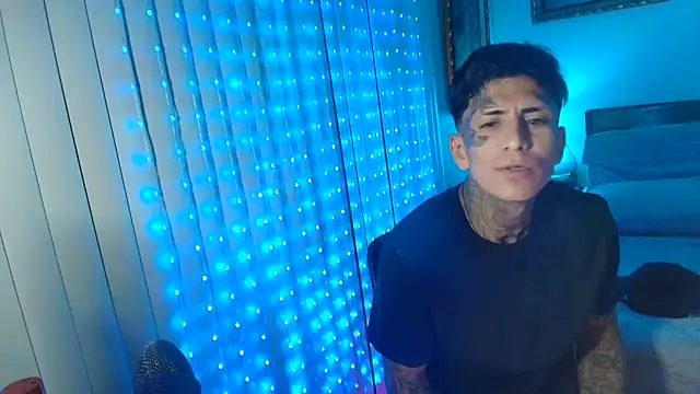 Snapshot of Papinine6 chatting on September 10, 8:25 am Papinine6 online show from September 10, 8:25 am