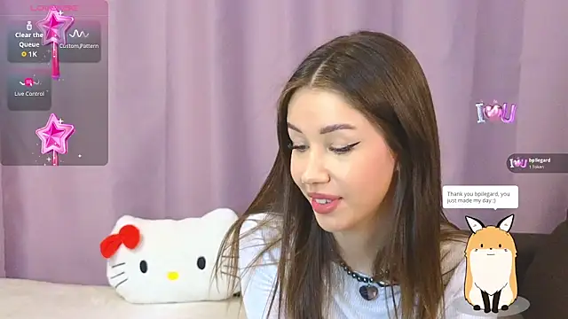 Snapshot of ellie_kramer chatting on January 8, 8:44 pm ellie kramer online show from January 8, 8:44 pm