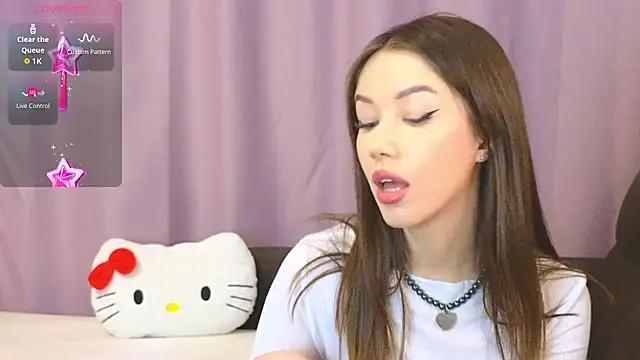 Snapshot of ellie_kramer chatting on January 10, 8:32 pm ellie kramer online show from January 10, 8:32 pm