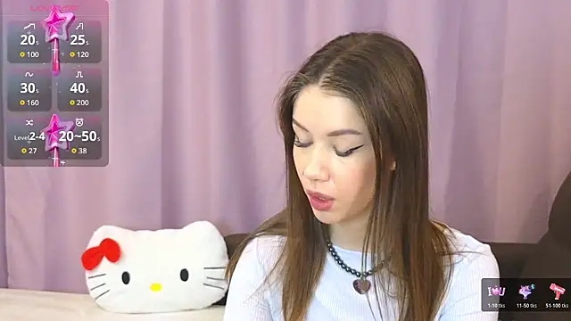 Snapshot of ellie_kramer chatting on January 11, 10:04 pm ellie kramer online show from January 11, 10:04 pm