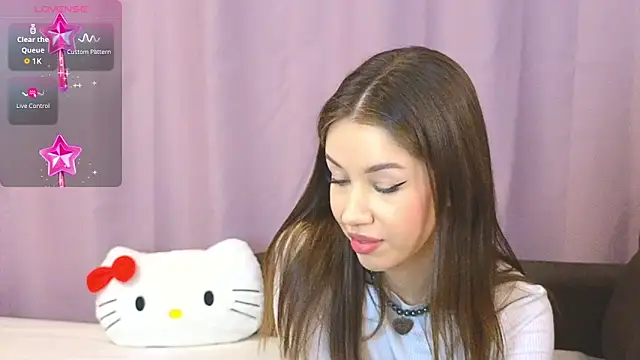 Snapshot of ellie_kramer chatting on January 13, 8:03 pm ellie kramer online show from January 13, 8:03 pm